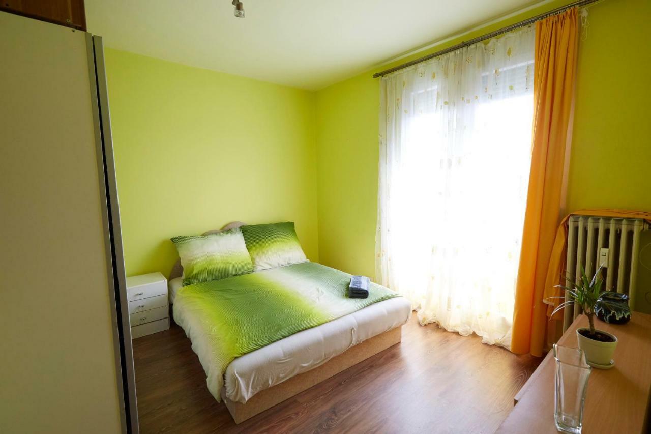 Egyetemvaros - A. Apartman Pecs Exterior photo